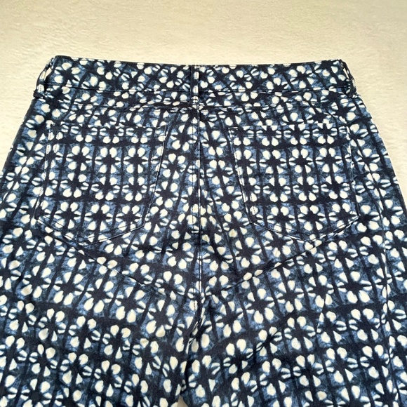 Charter Club Women's Petite Tummy-Control Bristol Capri Jeans Size 10P Mid-rise - Picture 15 of 16